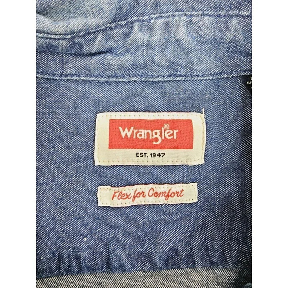 Wrangler Size 2XL Men's Blue Denim Logo tag Long Sleeve Two Pocket Shirt - Picture 4 of 12